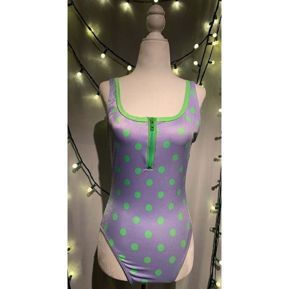 Bathing suit